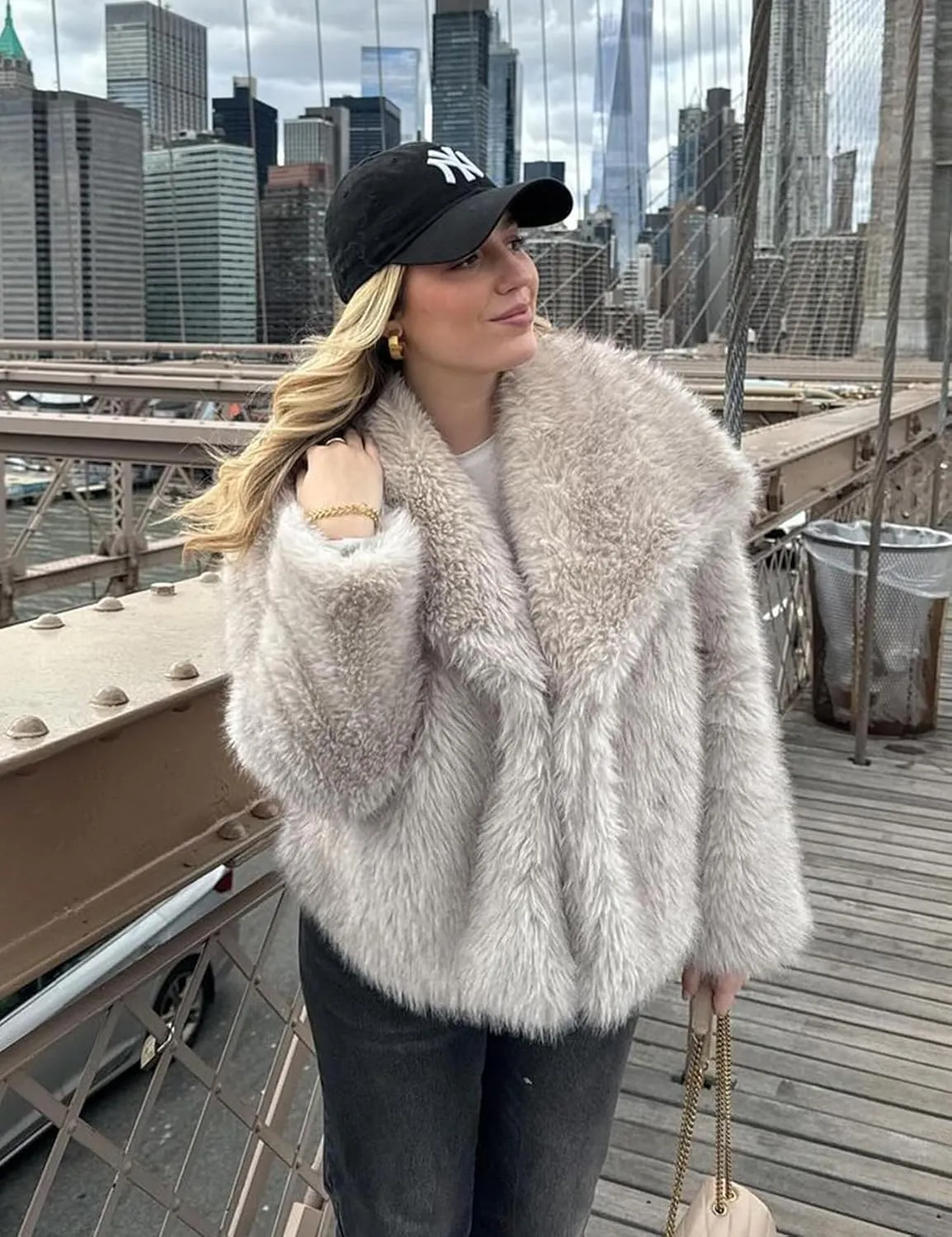 Shiyifa Faux Fur Coat for Women Fluffy Faux Fur Jacket Long Sleeve Open Front Cropped Fuzzy Outerwear